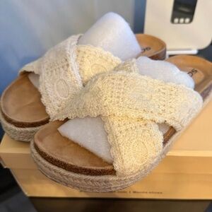Soda Cream Crochet Sandals 7 NWT